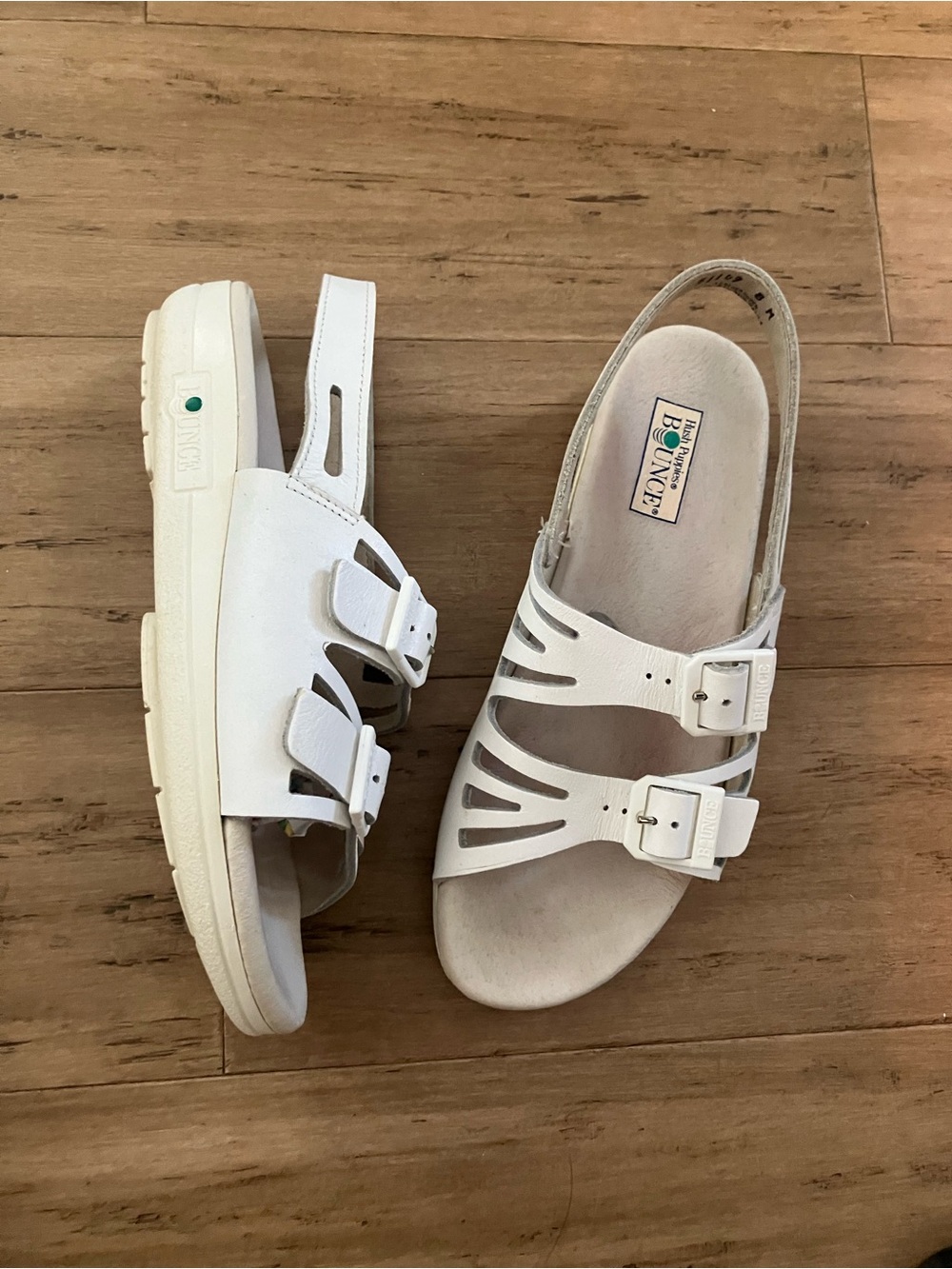 Hush Puppies Bounce leather white women’s slingback wedge sandals. Size 8